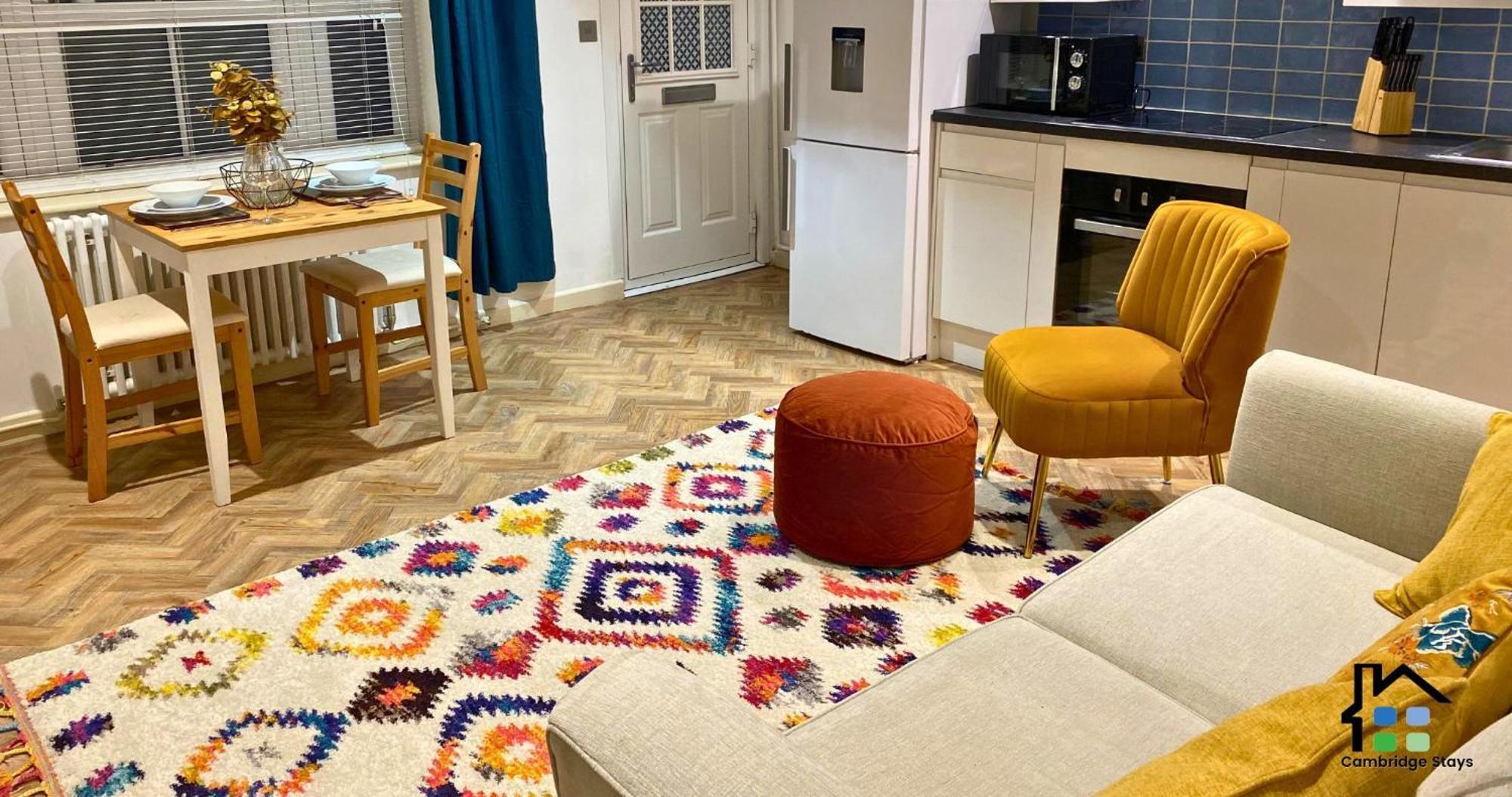 Stunning 1Br - Super Central- Peaceful Area - Lower Ground Apartment Cambridge  Bagian luar foto
